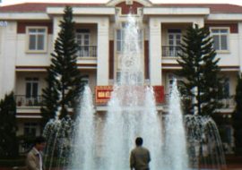 Đài phun nước Trường THPT Đào Duy Từ TP Thanh Hoá
